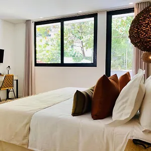 https://patio-del-mundo-el-poblado.colombiamedellinhotels.com